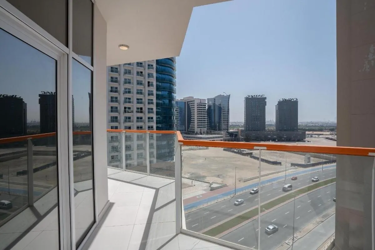 Luxurious Apartment 8 Mins From Burj Khalifa Dubai